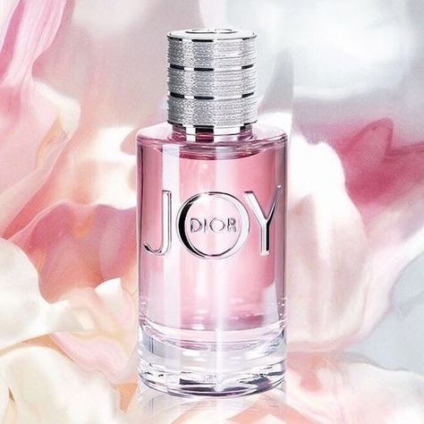 ♡  Dior Joy ♡   #sponsored #commissionlink #deanaannexo #doir #joy #pink #fresh #fresh #fragrance #purfume #lovely #love #loveit #gifts #giftsforher #smelly #gorgeous #shopping #online #ShopStyle #shopthelook #MyShopStyle #Beauty Joy Dior Parfum, Dior Joy Perfume, Joy Dior, Joy Perfume, Versace Parfum, Perfume Dior, Light Blue Perfume, Avon Fragrance, Fragrance Packaging