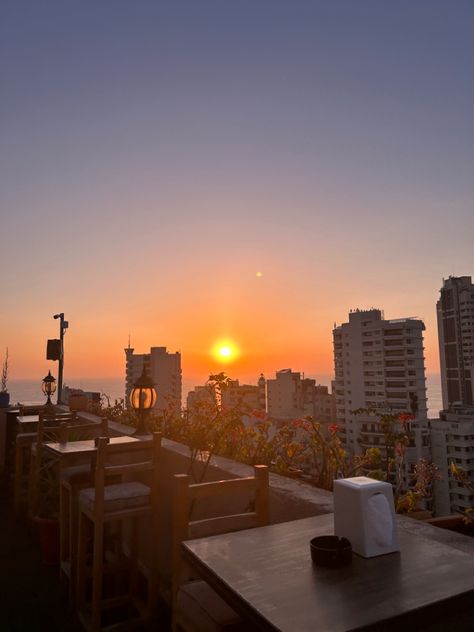 rooftop sunset Golden Hour Rooftop, Rooftop Sunset Aesthetic, Rooftop Aesthetic, Mix Aesthetic, Medieval Symbols, Sunset Rooftop, Rooftop Deck, Rooftop Pool, Rooftop Terrace