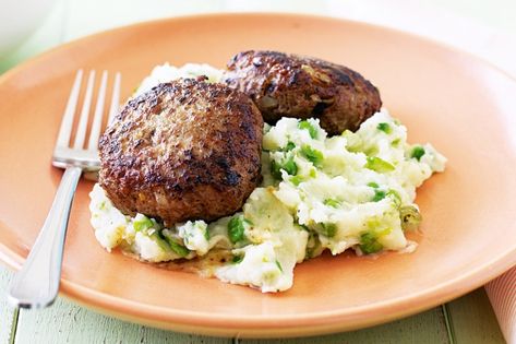 Beef Rissoles, Pea Mash, Rissoles Recipe, Tomato Salsa Recipe, Light Summer Meals, Mash Recipe, Fresh Tomato Salsa, Italian Beef, Mince Recipes