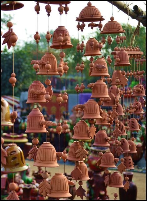 Clay Bells, Ceramic Bell, Diy Wind Chimes, Pottery Painting Designs, Garden Pottery, Diy Bottle Crafts, Pottery Crafts, Madhya Pradesh, Painting Designs