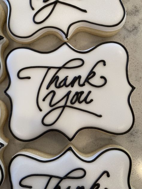 Thank You Cookies Decorated, Thank You Cookies, Thank You Flowers, Plaque Cookies, Sugar Cookie Frosting, Cookies Decorated, Icing Cookies, Royal Icing Cookies, Decorated Cookies