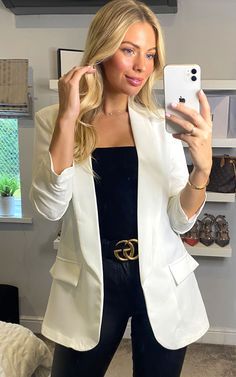 Summer Real Estate Outfits, Cream Blazer Outfits For Women, White Blazer Outfit Work, Cream Blazer Outfit, White Blazer Outfit, Real Estate Outfits, College Student Needs, Outfit Ideas Date, White Blazer Outfits