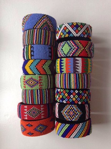 African Beads Bracelets, Masaai Bead, Massai Jewelry, Zulu Bracelets, Crochet Bangles, Afro Jewelry, Bracelets Stacked, African Beaded Bracelets, African Inspired Jewelry