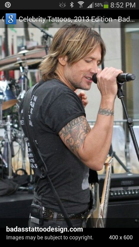 Leslie Keith Urban Tattoo, Nicole Kidman Keith Urban, Tattoo Design Ideas, Country Music Artists, Country Music Stars, Country Men, Country Stars, Country Music Singers, Celebrity Tattoos