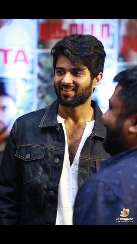 Vijay Devarakonda Photos, Vijay Deverkonda, South Actors, Mahesh Babu Wallpapers, Telugu Hero, Vijay Deverakonda, Manoj Kumar, Vijay Actor, Vijay Devarakonda