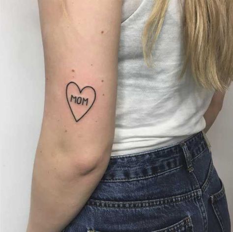 Minimalist Mom Tattoo, Mom Heart Tattoo, Mum Tattoo, Minimalist Mom, Tribute Tattoos, Herz Tattoo, Mom Tattoo, Handpoke Tattoo, Dad Tattoos