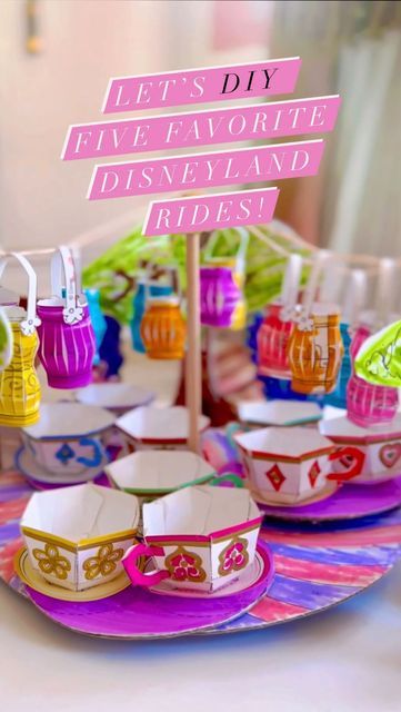 Disneyland Table Centerpiece, Disneyland Party Decorations Diy, Disney World Crafts, Disneyland Crafts, Disneyland Birthday Party Theme, Disneyland Party, Disney Projects, Light Up Balloons, Lost Princess