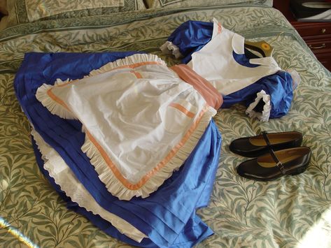 Alice Fiona Fullerton, Alice In Wonderland Cosplay, Wonderland Cosplay, Go Ask Alice, Alice In Wonderland Dress, Wonderland Dress, Alice In Wonderland Costume, Call My Friend, Wonderland Costumes