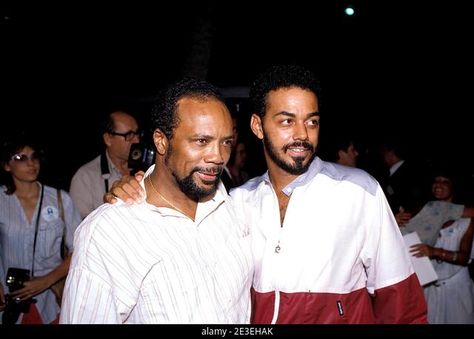 Quincy Jones and James Ingram Credit: Ralph Dominguez/MediaPunch Stock Photo James Ingram, Quincy Jones, Linda Ronstadt, Sports Books, Williams James, San Michele, Beverly Hilton, Ray Charles, Los Angeles Usa