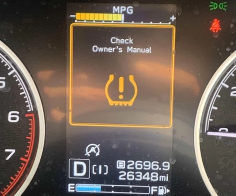 How to Program a Tire Pressure Sensor: If your vehicles has been diagnosed with a bad or faulty tire pressure sensor and you want to replace the sensor yourself, follow these steps. Automotive Technician, Tire Inflator, Custom Guitar, Toyota Highlander, New Tyres, Kia Sportage, Turn Off, Control System, Make Time