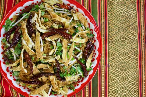 Lao Food, Sweet Sticky Rice, Fry Noodles, Fried Peppers, Fried Rice Noodles, Khao Soi, Pork Noodles, Laos Food, Meat Salad