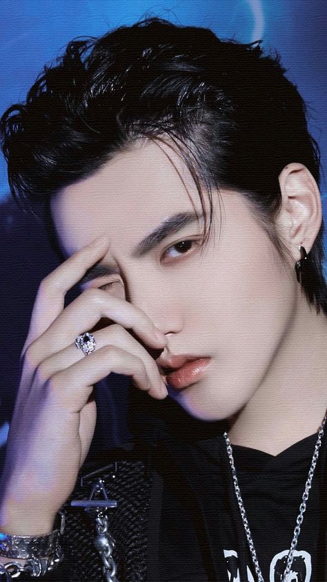 Exo Kris, Exo Fashion, Kris Exo, Men Fashion Photoshoot, Exo Red Velvet, Wu Yi Fan, Man Photography, Young Prince, Boys Long Hairstyles