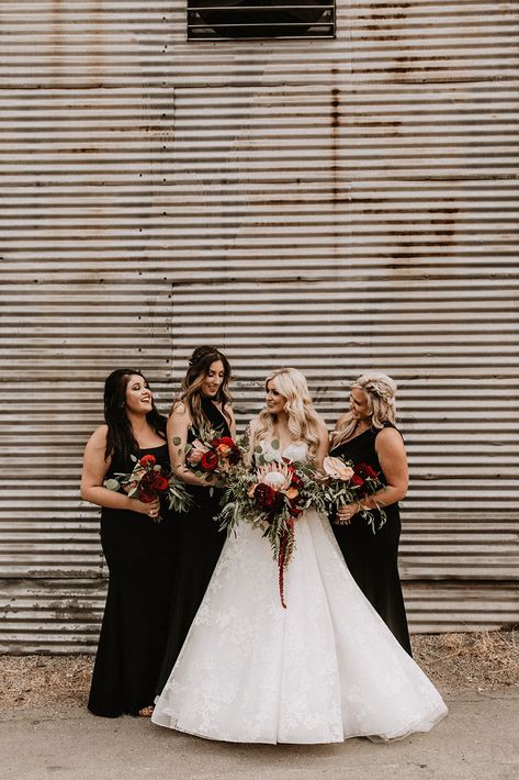 Bride and bridesmaids with moody bouquets at Smoky Hollow Studios in El Segundo in front of industrial corrugated metal Moody Bridesmaids, Red Outfit Inspiration, Black And Red Outfit, Unbreakable Vow, Summer Fall Wedding, Dark Romantic Wedding, Black Bridesmaid, Boho Wedding Flowers, Black Bridesmaids