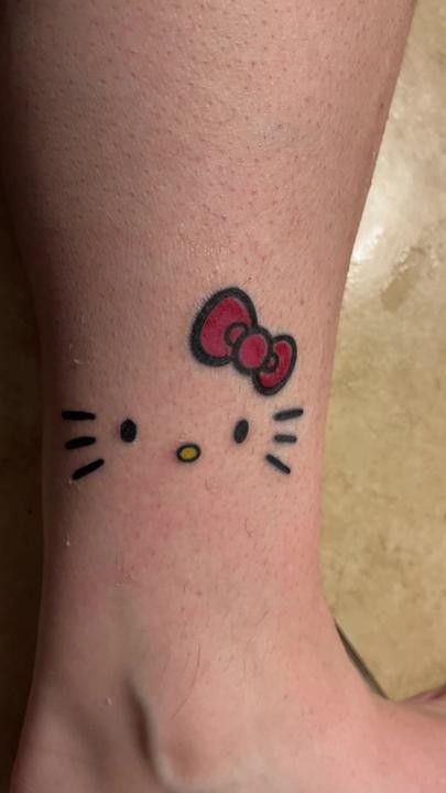 Simple 3x3 Tattoos, Hello Kitty Small Tattoo, Leg Tattoos Easy, Hello Kitty Henna, Small Hello Kitty Tattoo, Hello Kitty Tramp Stamp, Hello Kitty Tattoo Design, Tattoo Hello Kitty, Hello Kitty Tattoo Ideas