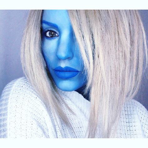 Smurf Makeup, Smurf Halloween, Blueberry Girl, Inspired Makeup, Makeup Tricks, Facepaint, Blue Makeup, Face Painting, Halloween Makeup