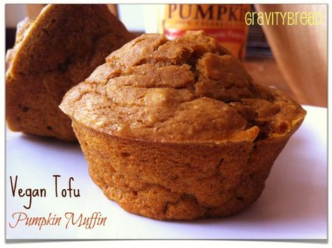 Who could have thought that silken tofu can taste so good in a muffin? I bought some silken tofu to add to my morning smoothies but wanted to experiment with it Tofu Muffins, Whole Foods Vegan, Muffins Vegan, Vegan Christmas Recipes, Sugar Free Cake, Vegan Tofu, Silken Tofu, Vegan Christmas, Vegan Pumpkin