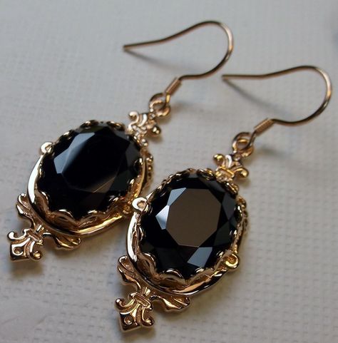 Quinceanera Jewelry, Steampunk Jewellery, Aesthetic Accessories, Oh My Goddess, Black Onyx Earrings, Black Gems, Pin Design, Earrings Rose Gold, Gem Earrings