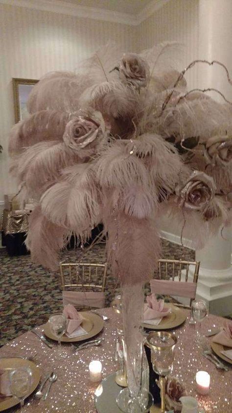 Roaring 20s Quinceanera, Pink Great Gatsby Party, Great Gatsby Reception, Pink Roaring 20s Party, Roaring 20s Wedding Decorations, Pink Gatsby Party, Great Gatsby Bridal Shower Ideas, Great Gaspy Party Decor, Gatsby Centerpiece Ideas