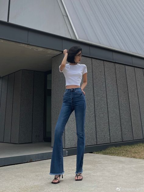 Tall Girl Aesthetic, Ruffle Tops Outfit, Tall Height, 90s Fashion Outfits, Causual Outfits, Crop Top Outfits, Casual Chic Outfit, Tall Girl, Tomboy Fashion