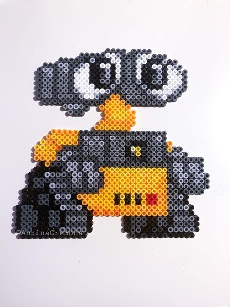 Wall-e Perler Beads, Hama Disney, Animation Films, Melty Bead Designs, Easy Perler Bead Patterns, Melty Bead Patterns, Easy Perler Beads Ideas, Pearl Beads Pattern, Fuse Bead Patterns