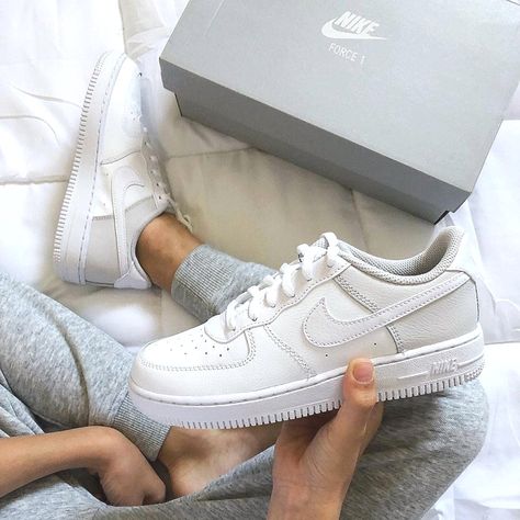 Nike Air Force Women, Jordan 1 Dark Mocha, Air Force Women, Online Sneaker Store, Nike Shoes Air Force, White Nike Shoes, Nike Airforce 1, Nike Shoes For Sale, Sneakers Looks