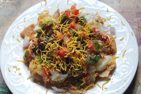 Papdi Chaat Recipe - Papri Chaat Recipe - Dahi Papdi Chaat Recipe - Yummy Tummy Masala Puri Chaat Recipe, Masala Poori Recipe, Papri Chaat Recipe, Appetizers Easy Recipes, Dahi Papdi Chaat Recipe, Masala Poori, Dahi Papdi Chaat, Papdi Chaat Recipe, Papri Chaat