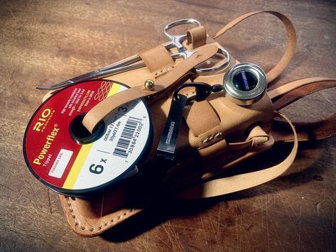 Diy Fly Fishing Gear, Leather Fishing Gear, Tiger Fish, Adventure Essentials, Fly Fishing Accessories, Fly Fishing Gear, Fishing Diy, Fishing Rigs, Cow Skin