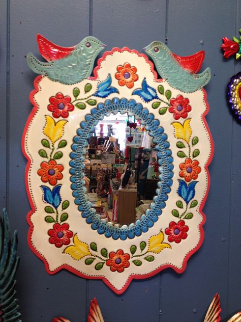 Folk Art Mirror, Mexican Folk Art Decor Diy, Mexican Mirror, Mexican Mirrors, Mexican Folk Art Decor, Mexican Wall Art, Diy Room Decor Videos, Long Mirror, Mexican Crafts