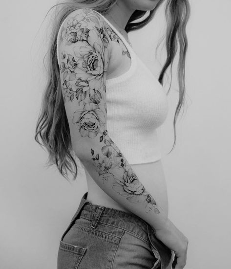 Cherie Tattoo, Feminine Sleeve Tattoo Ideas, Arm Floral Tattoo, Mandala Sleeve Tattoo, Normal Tattoo, Photoshoot Tattoo, Sleeve Sketch, Floral Sleeve Tattoo, Sleeve Tattoo Designs