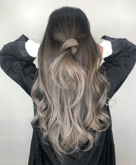 Ombre Cool Tone, Ash Balayage Blonde, Balayage Hair Cool Tone, Beige Balayage, Ashy Balayage, Ash Balayage, Balayage Hair Ash, Ash Blonde Balayage, Ash Hair Color