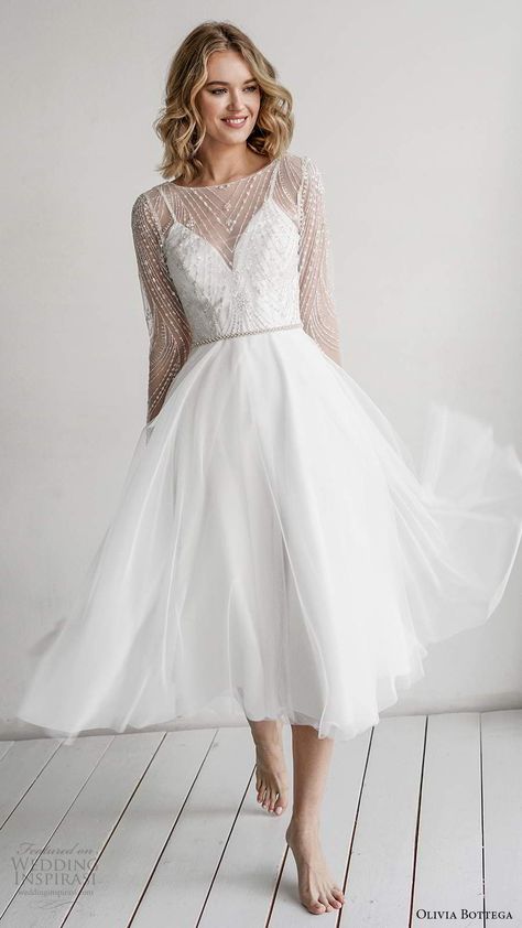 Curvy Body Dress, Knee Length Wedding Dress With Sleeves, Long Sleeve Tea Length Wedding Dress, T Length Wedding Dress, Short Wedding Dress With Sleeves, Wedding Dress Knee Length, Elegant White Dresses, Modern Short Wedding Dress, Long Sleeved Wedding Dress