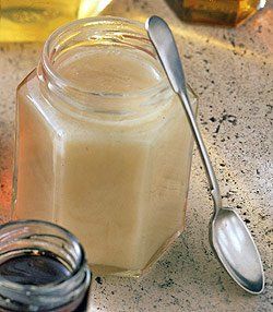 Spun Honey, Whipped Honey, Cooking Tricks, How To Make Cream, Diy Cream, Honey Diy, Creamed Honey, Honey Recipes, Honey Butter