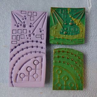 Knightwork: Playing with Clay: Thing A Day Day 1 Polymer Clay Texture Sheets Texture Plates, Fun Pendant, Polymer Clay Texture, Texture Ideas, Diy Polymer Clay, Precious Metal Clay Jewelry, I Am Tired, Am Tired, Jewelry Clay