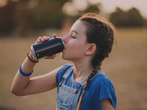 10 Ways to Make Yourself Sneeze Drinking Soda Reference, Drinking Soda Pose Drawing, Drinking Soda Pose, Graphic Essay, Canned Water, Coca Cola Pictures, Anatomy Studies, Leisure Center, Healthy Changes