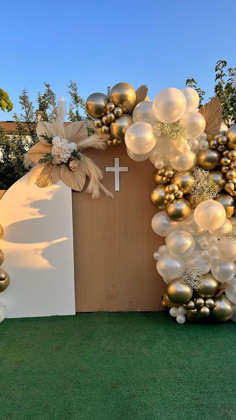 Baptism ✨ Custom backdrops and sign by @ldwoodworkcreations Balloons purchased at @dulceriacandyspots used @ellies_brand Baby’s breath… | Instagram White And Gold Bautizo, Simple Baptism Backdrop, Bautizo Balloon Garland, Boho Bautizo Decor, First Communion Party Ideas Decoration, White And Gold Baptism Decorations, Boy And Girl Baptism Decorations, First Communion Party Decorations, Boy Bautizo Party Ideas