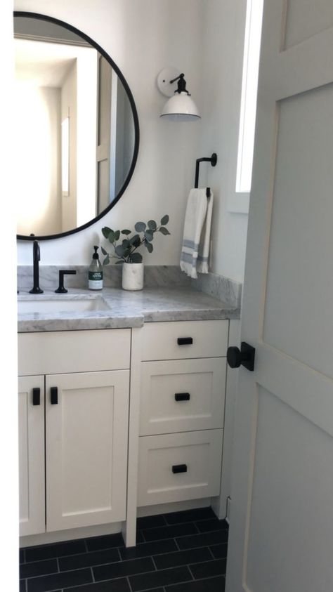 Small Bathroom With Gray Vanity, Off White Bathroom, Dark Vanity, Mom Bathroom, Flip House, Bathroom Makeovers, Ideas For Bathroom, Basement Apartment, Restroom Decor