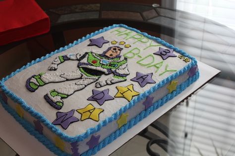 Buzz Lightyear Birthday Cake | Buzz Lightyear Birthday Cake via aparentingproduction.com | Recipes Buzz Lightyear Sheet Cake, Pastel Buzz Lightyear, Toy Story Sheet Cake, Lightyear Birthday Cake, Buzz Birthday, Buzz Lightyear Cake, Story Sheet, Sheet Cake Ideas, A Letter To My Son