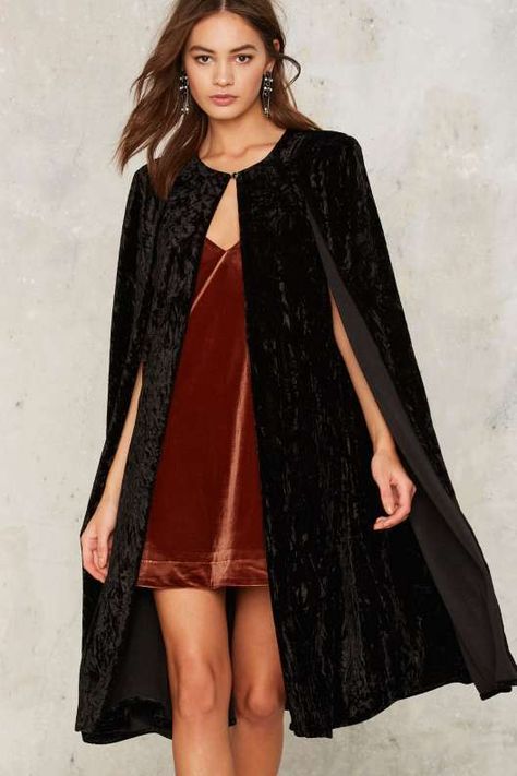 No Sleeve Blazer, Blazer Cape, Don't Fear The Reaper, Blazers Black, Cape Fashion, Velvet Cape, Cape Designs, The Reaper, Sleeveless Blazer