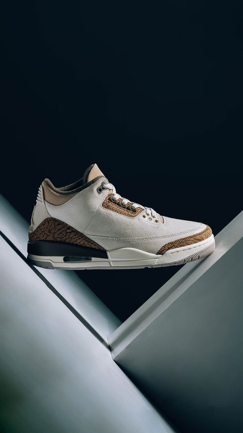 The Air Jordan 3 Retro 'Orewood Brown' releases Saturday, 7/29. Click the link in our bio to enter the draw. Enter the draw: https://feature.com/products/jordan-air-jordan-3-retro-light-orewood-brown-metallic-gold Drawing Ideas Shoes, Air Jordan Retro 3, Jordan Design, Jeffrey Jordan, Shoes Fashion Photography, Jordan Retro 3, Retro 3, Retro Light, Jordan 3 Retro