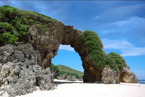 The stunning beaches of Batanes best showcase the island's pristine beauty. There is variety of seascapes in Batanes where you can swim in, visit, and lounge at, such as Morong Beach, vary from powdery white sand to scattered boulders that have been rounded by time and waves. This natural formation is said to be the most photographed spot in all of Batanes and has become the icon of Sabtang Island and Batanes as a whole. Philippines Beaches, Tropical Beaches, Tourist Spots, Island Resort, White Sand, Tropical Beach, Best Location, Most Beautiful Places, The Philippines