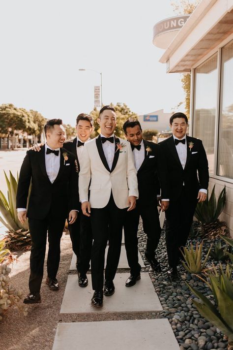 Groomsmen Attire Black, Groomsmen Outfit, Groomsmen Poses, Wedding Groomsmen Attire, Wedding Couple Pictures, Groom And Groomsmen Suits, Old Hollywood Wedding, Groom Wedding Attire, Suspenders Wedding