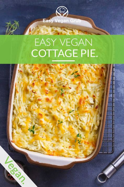 🏡🥧 Dive into ultimate comfort food with this Cottage Pie Recipe! Imagine layers of savory, hearty goodness—rich vegan mince, flavorful veggies, topped with creamy mashed potatoes. It's like a warm hug in a dish! Vegan Cottage Pie Recipe, Carrot And Coriander Soup, Cottage Pie Recipe, Healthy Vegan Dinner Recipes, Vegan Gravy, Healthy Vegan Dinner, Vegan Beef, Vegetarian Soup Recipes, Filling Dinner