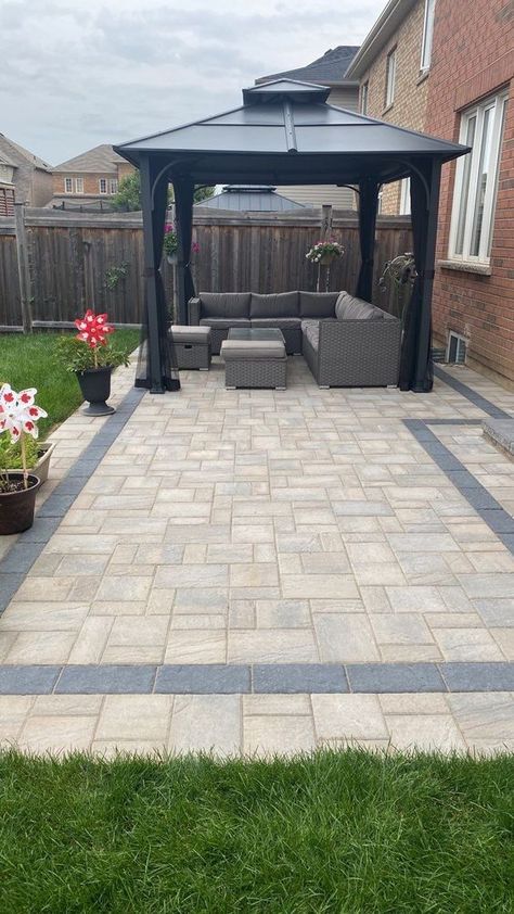 15+ Stunning Paver Patio Ideas for Home in 2023 Patio Paver Designs Layout, Patio Ideas Pavers, Backyard Hardscape, Paver Patio Ideas, Stone Backyard, Patio Blocks, Concrete Backyard, Paver Ideas, Pavers Design