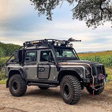 Land Rover Defender 130 YES or NO? Big thanks @helderburg for this stunning picture. Follow us @landroverology for more! Add us… | Instagram Defender Pickup, Land Rover Defender 130, Off Road Camper Trailer, Off Road Camping, Defender 130, Cars Land, Land Rover Defender 110, Overland Vehicles, 4x4 Off Road