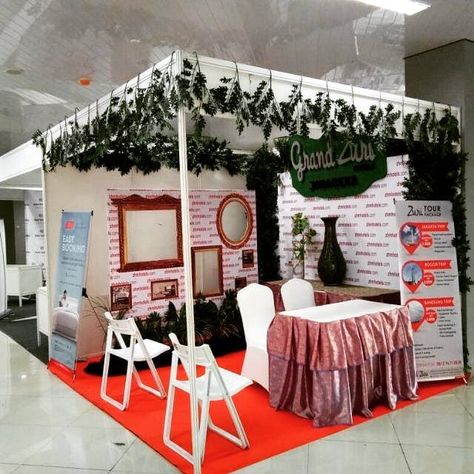 Kami menjual dan menyewakan Stand Pameran Portable dengan harga yang murah.  Untuk pemesanan hubungi :   Telp : 088211154893 WhatsApp : 088211154893  #partisipameran #masterpameran #standpameranportable #standpameran #standpameranmurah #standpamerantangerang Tangerang, Loft Bed, Projects To Try, Bed, Quick Saves, Home Decor, Design, Home Décor