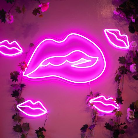 The Cake Drip (@cakedriphydepark) • Instagram photos and videos Cake Drip, Neon Lips, Neon Signs, Lips, Neon, Instagram Photos, Photo And Video, Instagram Photo, Cake