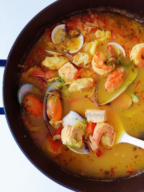 Boulibaisse Recipe, Boulliabaise Recipe, Bouillabaisse Recipe Seafood, Easy Fish Soup, Fish Boil Recipe, French Fish Soup, Seafood Bouillabaisse, Bouillabaisse Recipe, French Diet