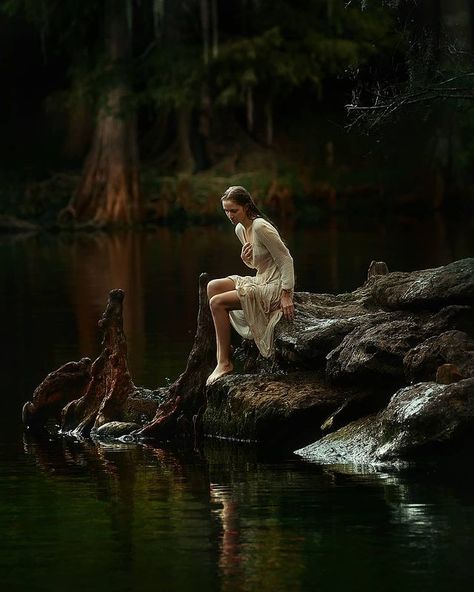 Terrence Drysdale (@tjdrysdale) • Instagram-Fotos und -Videos Florida Photoshoot, Springs In Florida, Ginnie Springs, Spring Portraits, Fine Art Portrait Photography, Dream Pictures, Florida Springs, We Were There, Conceptual Photography