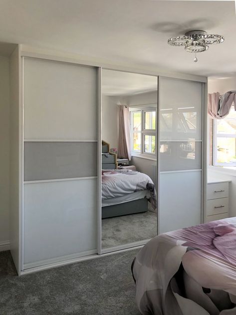 Bespoke Sliding Wardrobe fully fitted in a bedroom space. Fitted Wardrobe Design Bedroom, Best Wardrobe Design Bedrooms For Women, Sliding Wardrobes For Bedrooms, Bedroom Wardrobe With Mirror, Sliding Wardrobe With Mirror, Bedroom Sliding Wardrobe, Slider Wardrobe Design With Mirror, Almira With Mirror, Slider Wardrobe Design Bedroom