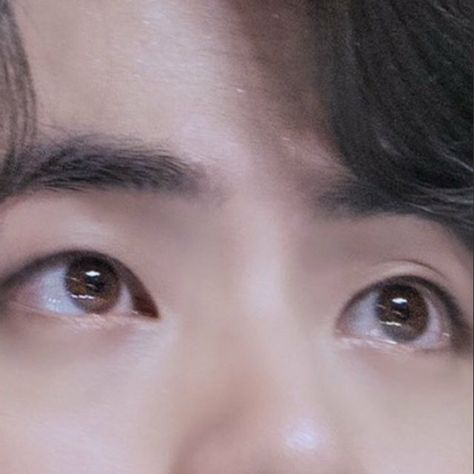 Jin's Eyes, Galaxy Eyes, Seokjin Bts, Bts Korea, Worldwide Handsome, Bts Jin, Foto Bts, Bts Boys, Kim Seokjin